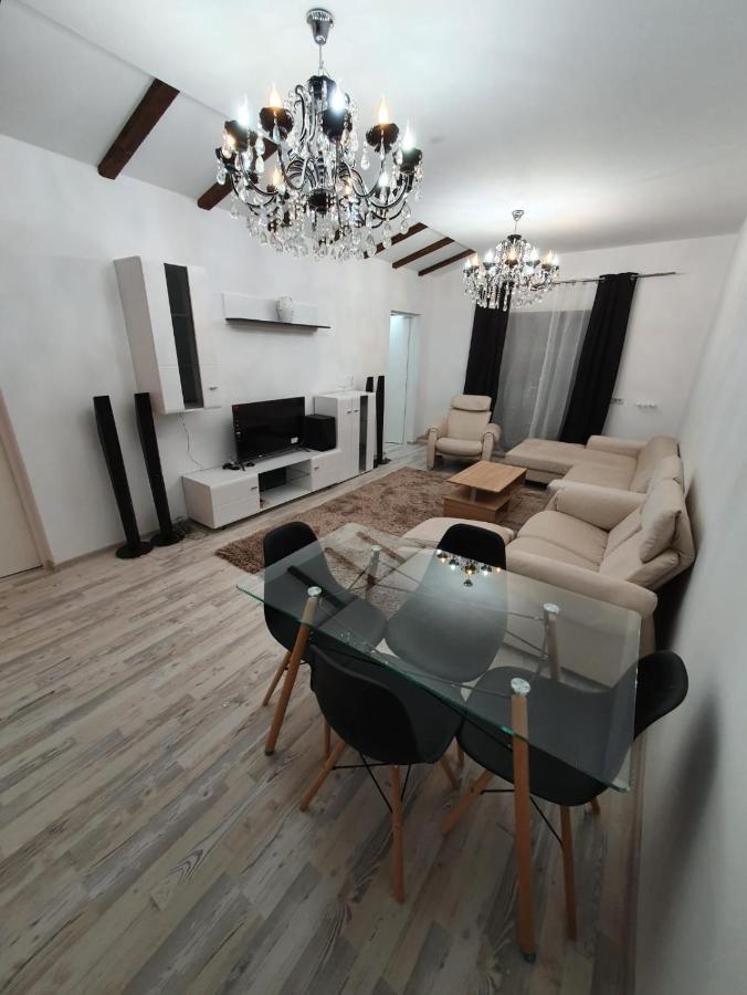 Jolie Art Apartment Brăila Exterior foto