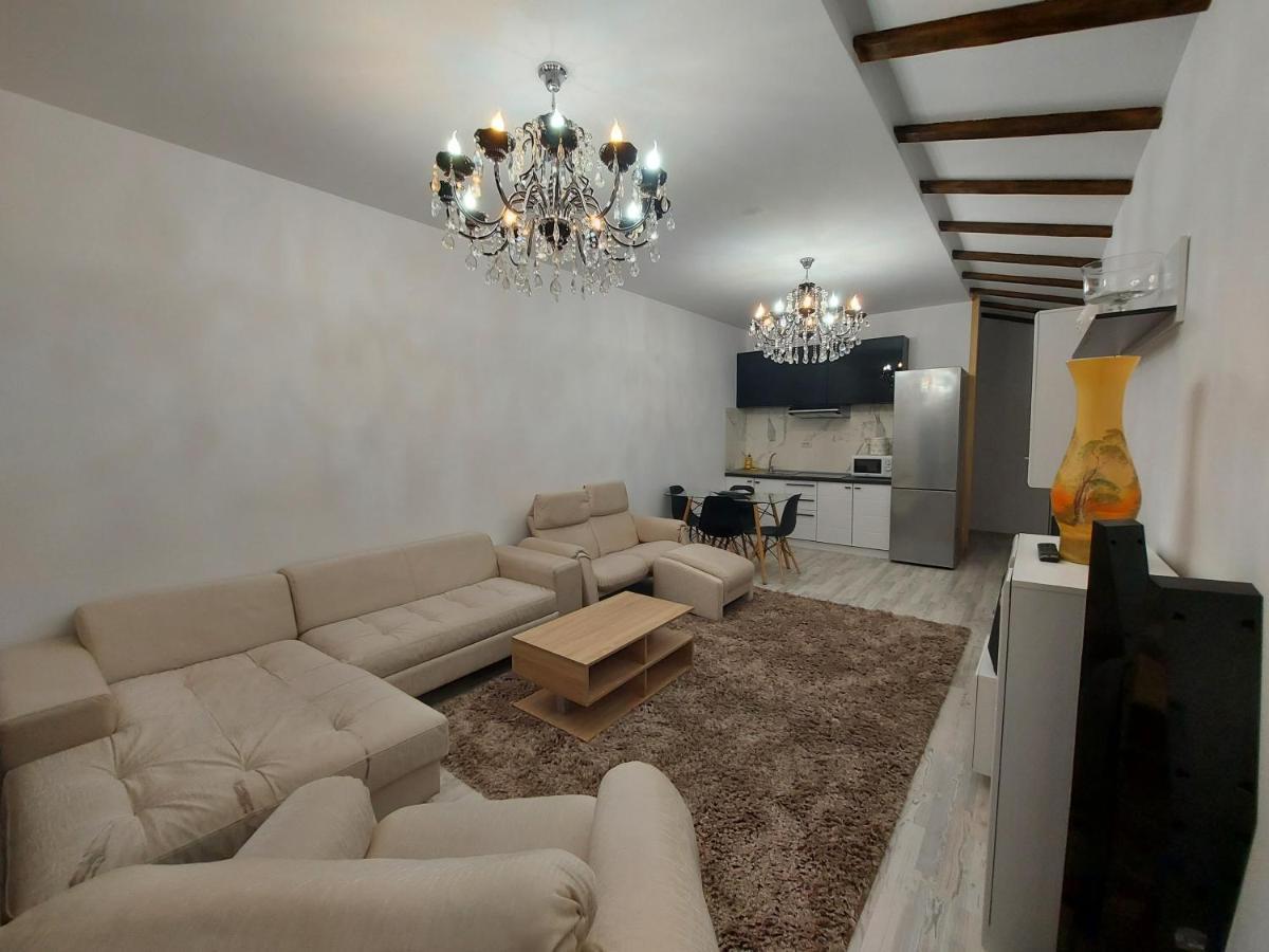 Jolie Art Apartment Brăila Exterior foto